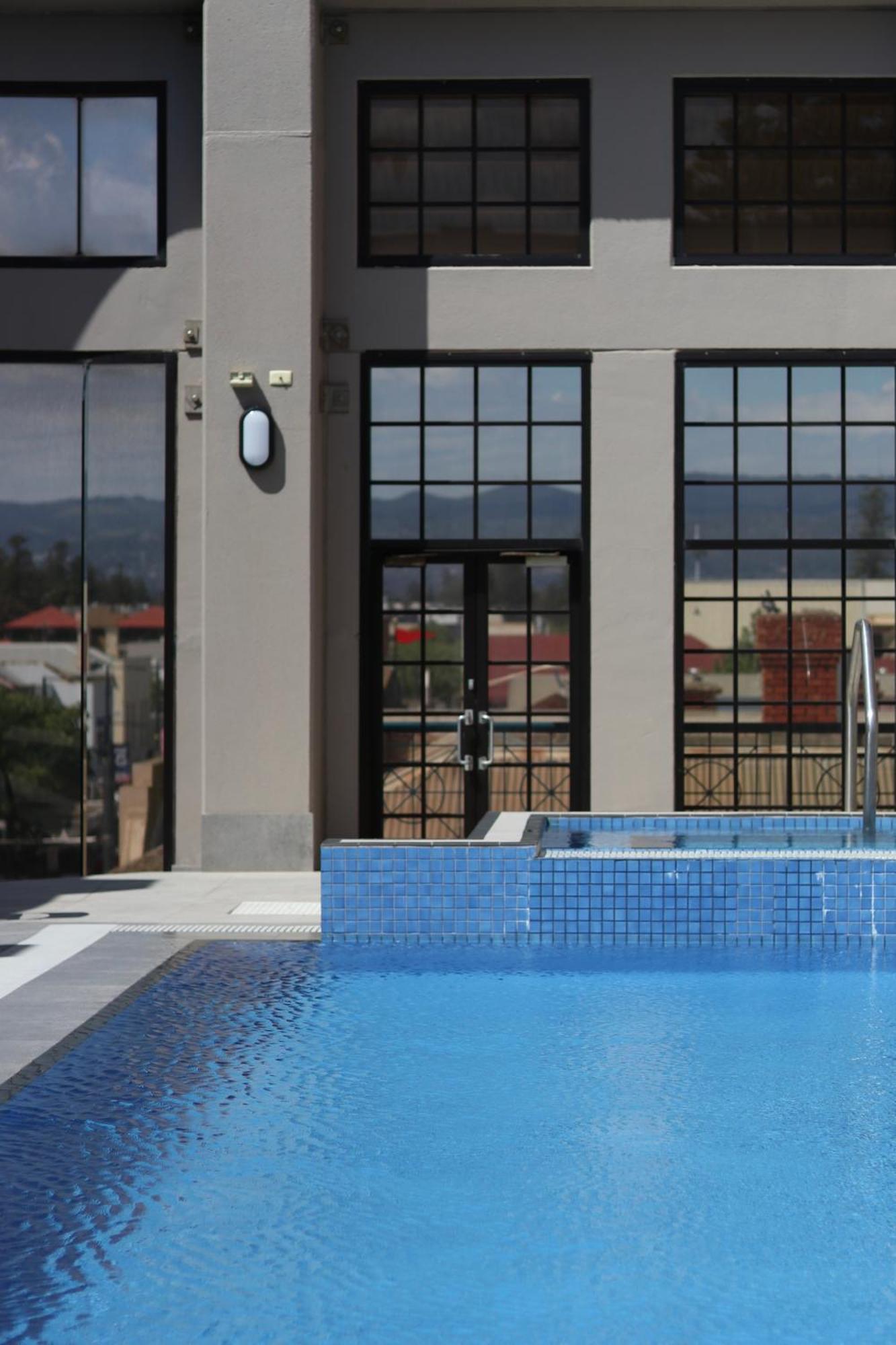 Stamford Grand Adelaide Hotel Glenelg Exterior photo